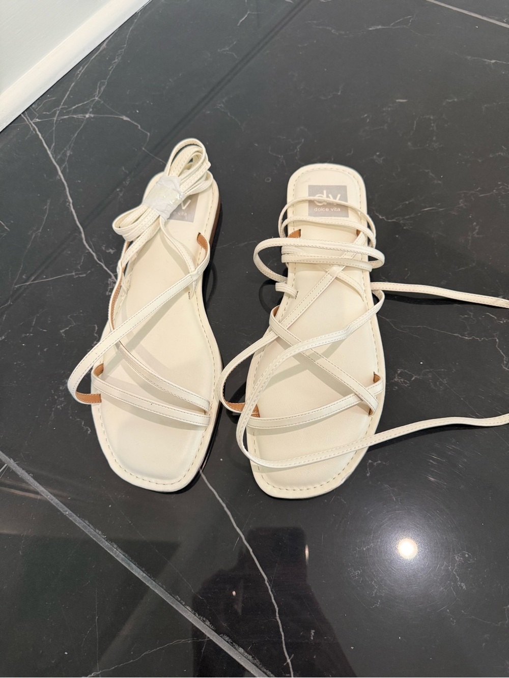Dolce Vita Cream Lace-Up Strappy Flat Sandals - NEVER BEEN WORN